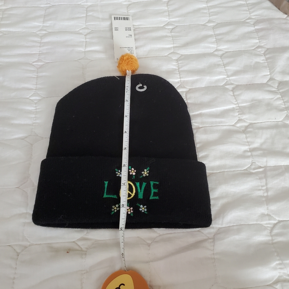 Hat - Picture 5 of 9